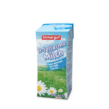 Laden Sie das Bild in den Galerie-Viewer, Immergut - fettarme H-Milch (1,5%) 200ml